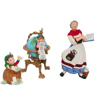 Hallmark Lettera Globus & Mrs Claus Christmas Tree Ornaments 2001 Vintage